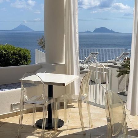 'A Alera Room & Breakfast Malfa  Exterior photo